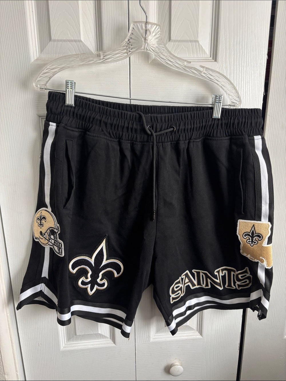 New Orleans Saints Men’s Black Logo Athletic Shorts